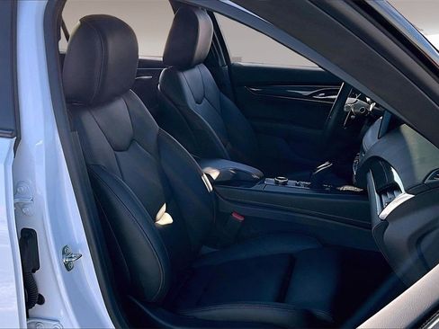 Used 2025 Cadillac CT5 Sport image 7