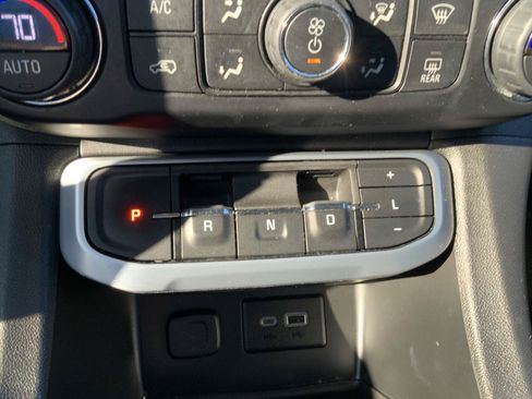 Used 2021 GMC Acadia SLE w/ Elevation Edition FWD image 44