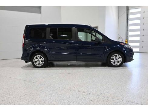 Used 2018 Ford Transit Connect XLT image 5