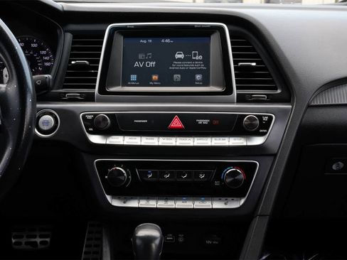 Used 2018 Hyundai Sonata Sport image 13