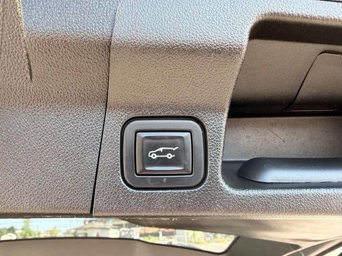 Used 2021 GMC Acadia SLT w/ Elevation Edition AWD/4WD image 6