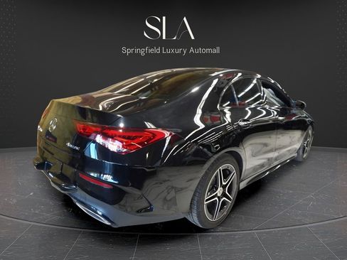 Used 2023 Mercedes-Benz CLA 250 4MATIC image 4
