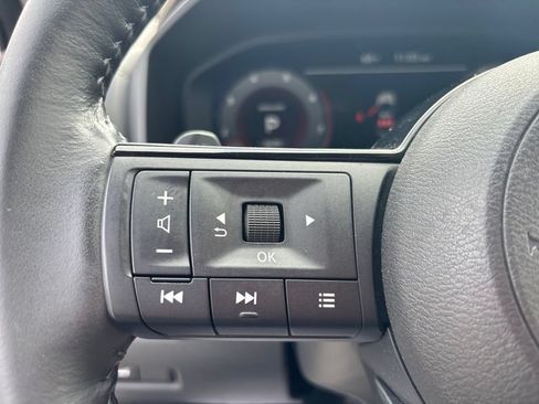 Used 2023 Nissan Rogue Platinum w/ Platinum Premium Package AWD/4WD image 24