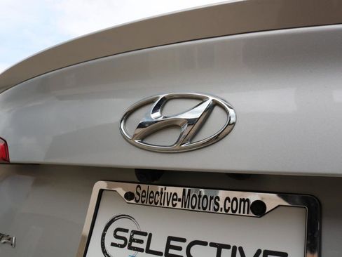 Used 2017 Hyundai Sonata Sport w/ Value Edition Package 02 FWD image 16