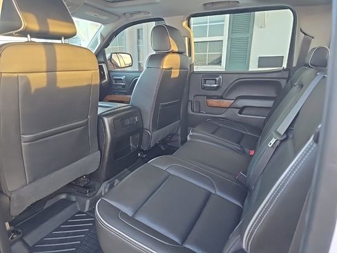 Used 2018 Chevrolet Silverado 1500 High Country image 20