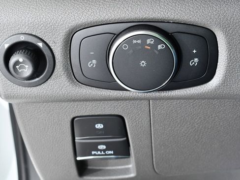 New 2026 Ford Transit 250 148 Medium Roof image 30