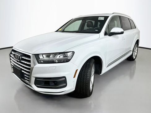 Used 2019 Audi Q7 3.0T Prestige AWD/4WD image 3
