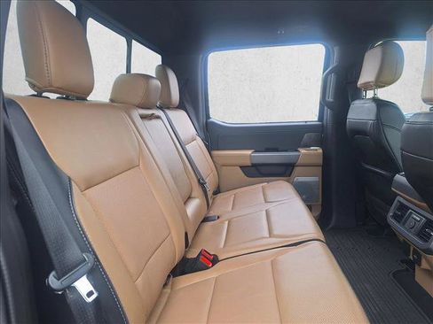 Used 2023 Ford F250 Lariat w/ Sport Appearance Package AWD/4WD image 16