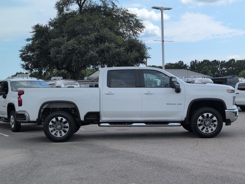Used 2024 Chevrolet Silverado 3500 LT w/ All Star Edition RWD image 8