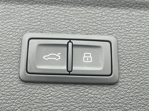 Used 2023 Audi Q5 2.0T Premium Plus w/ Premium Plus Package image 19