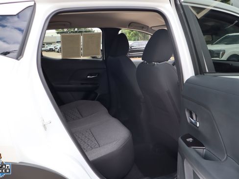 Used 2025 Nissan Kicks SV FWD image 28