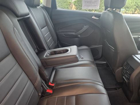 Used 2015 Ford Escape SE w/ Equipment Group 201A AWD/4WD image 22