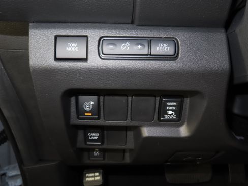 New 2026 Nissan Frontier SV image 31