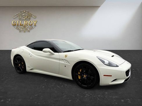 Used 2012 Ferrari California RWD image 1