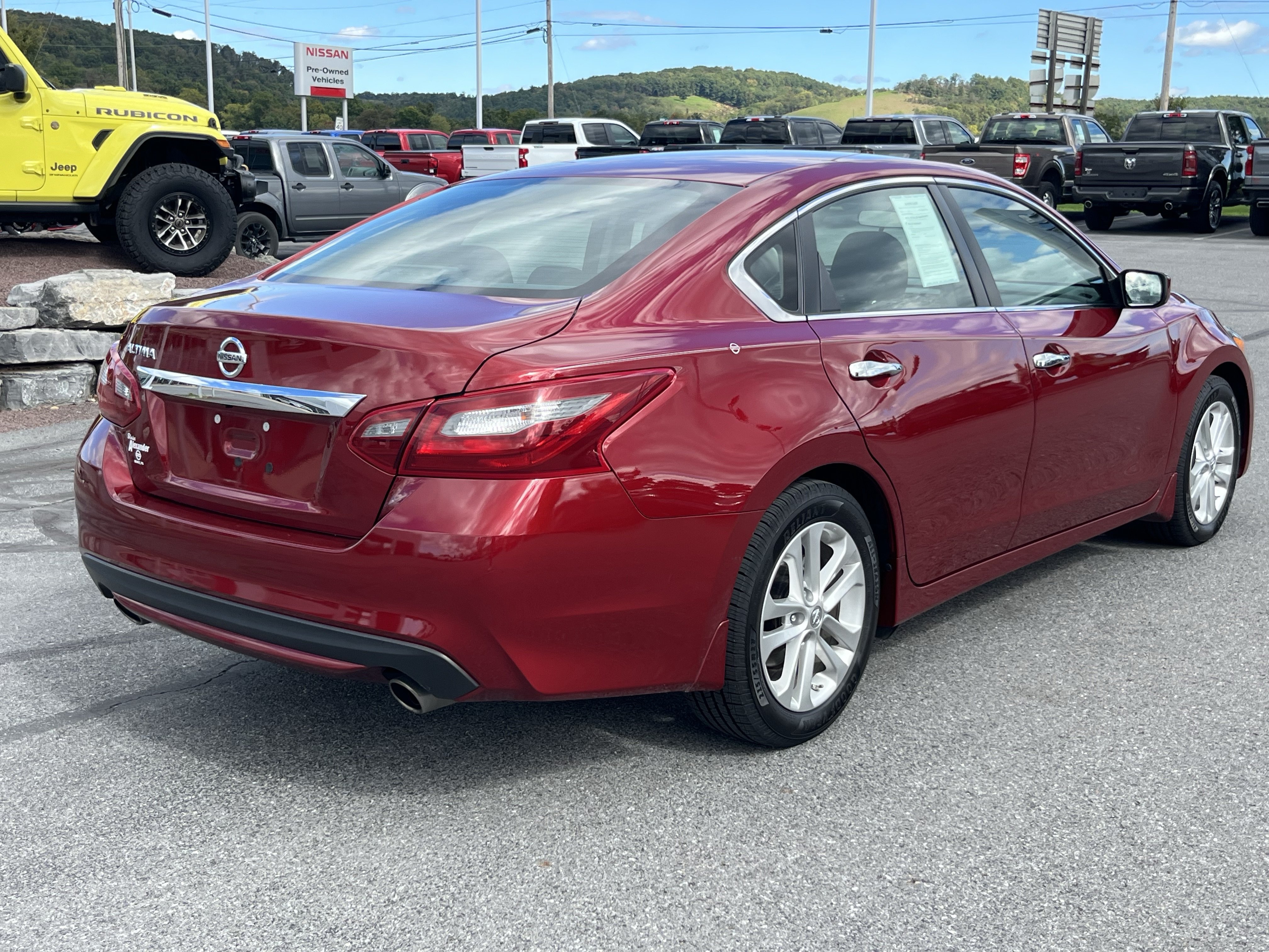 Used 2018 Nissan Altima 2.5 S w/ S Convenience Package FWD image 3