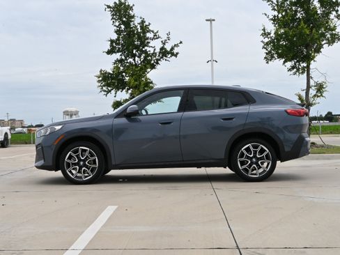 Certified 2026 BMW X2 xDrive28i AWD/4WD image 6