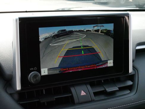 Certified 2025 Toyota RAV4 XLE AWD/4WD image 30