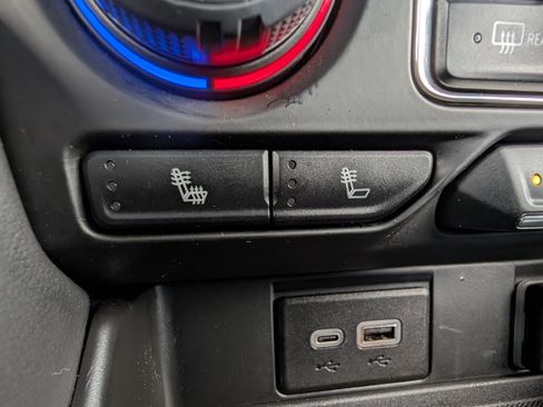 Used 2024 Chevrolet Tahoe Z71 w/ Z71 Off-Road Package image 34