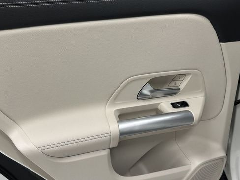 Certified 2025 Mercedes-Benz GLA 250 image 23