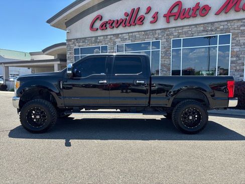 Used 2017 Ford F350 Lariat w/ Lariat Ultimate Package image 2