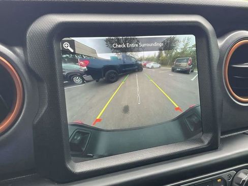 Used 2022 Jeep Gladiator Mojave w/ Trailer Tow Package image 30