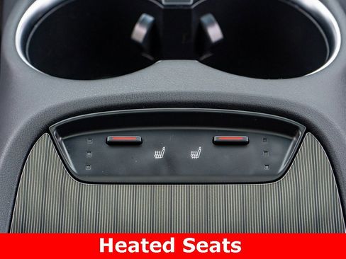 Used 2024 Toyota Venza Nightshade image 5