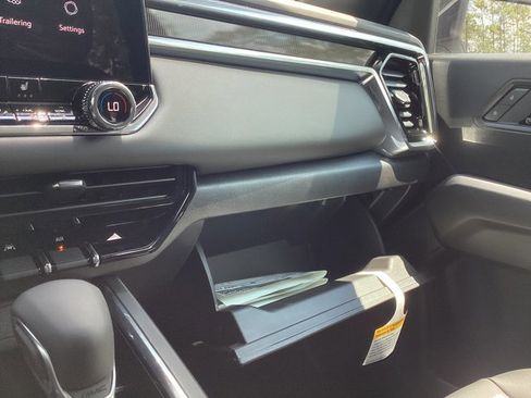 New 2025 GMC Canyon Elevation w/ Convenience Package RWD image 19