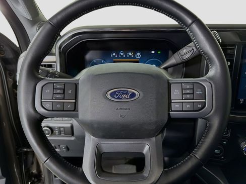 Used 2023 Ford F250 Lariat w/ Chrome Package AWD/4WD image 13
