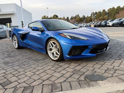 Used 2020 Chevrolet Corvette Stingray w/ 2LT Preferred Equipment Group image 5