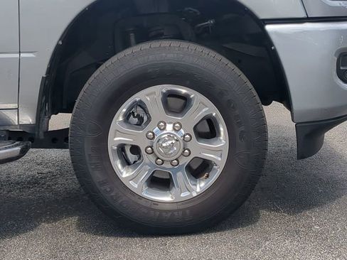 Used 2024 RAM 2500 Big Horn w/ Safety Group image 11