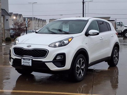 Used 2021 Kia Sportage LX w/ LX AWD Popular Package image 3