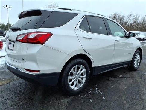 Used 2019 Chevrolet Equinox LT w/ Sun & Navigation Package image 7