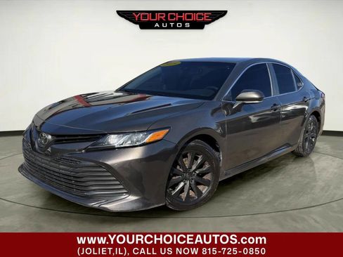 Used 2018 Toyota Camry LE w/ Convenience Package image 1