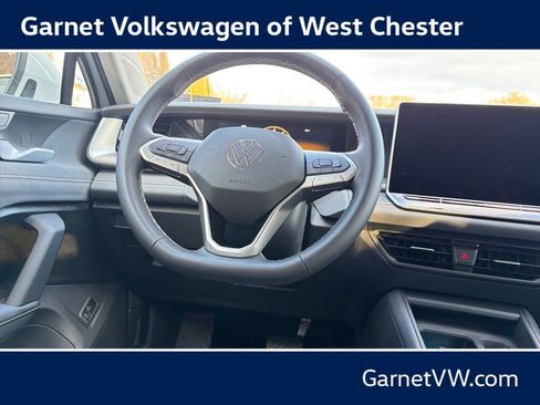 New 2025 Volkswagen Tiguan SE AWD/4WD image 13