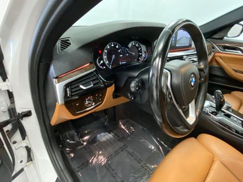 Used 2017 BMW 540i xDrive AWD/4WD image 35
