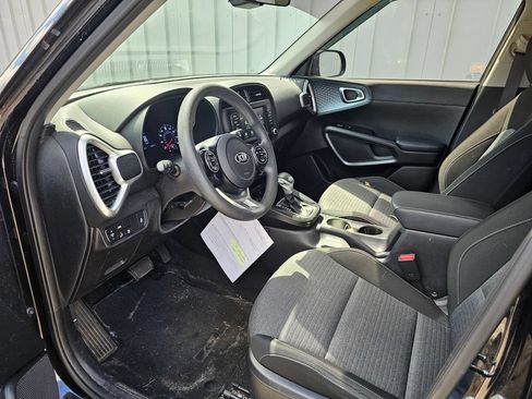 Used 2021 Kia Soul S FWD image 10