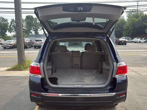 Used 2013 Toyota Highlander SE image 27