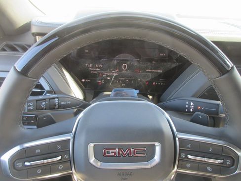 New 2026 GMC Yukon Elevation image 18