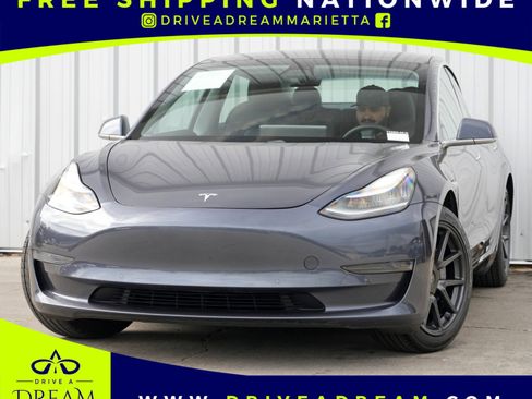 Used 2020 Tesla Model 3 Standard Range Plus image 1