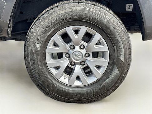 Used 2019 Toyota Tacoma SR5 RWD image 28