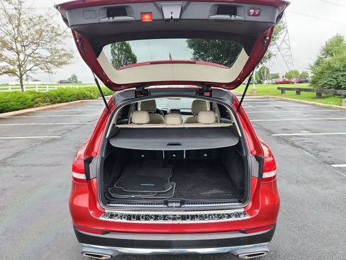 Used 2016 Mercedes-Benz GLC 300 4MATIC image 30