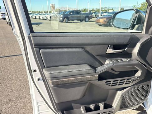 New 2026 Toyota Tacoma Limited AWD/4WD image 9