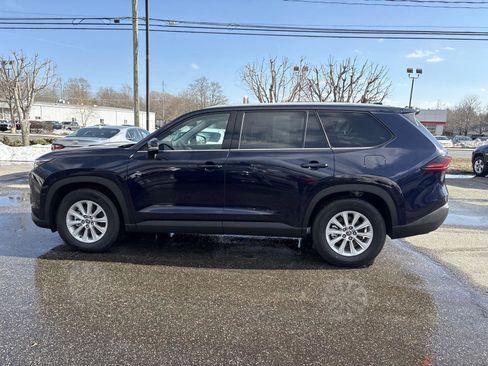 Used 2026 Toyota Grand Highlander XLE image 4