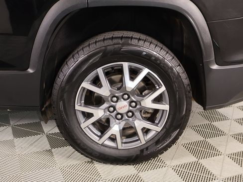 Used 2023 GMC Acadia SLT AWD/4WD image 19