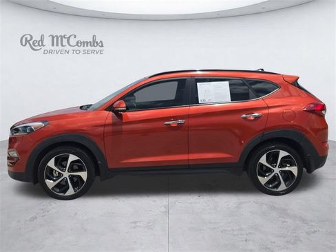 Used 2016 Hyundai Tucson Limited w/ Option Group 03 FWD image 2