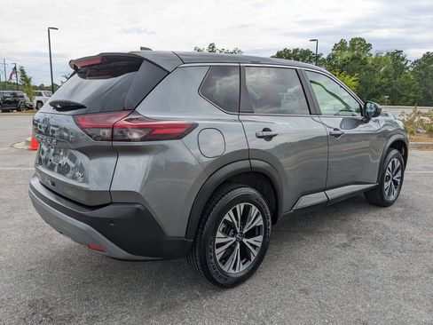 Used 2023 Nissan Rogue SV FWD image 21