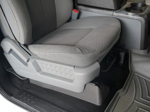 Used 2013 Ford F150 XLT w/ Luxury Equipment Group AWD/4WD image 28