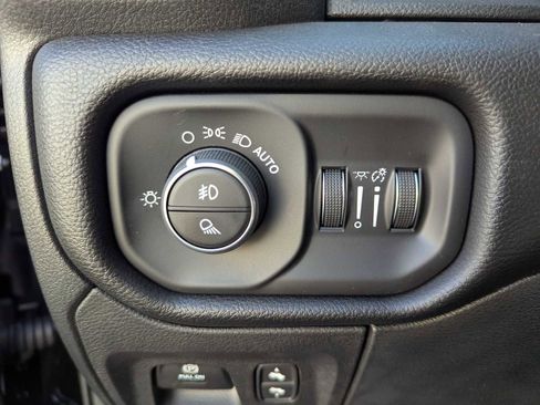 New 2026 RAM 1500 Big Horn AWD/4WD image 24