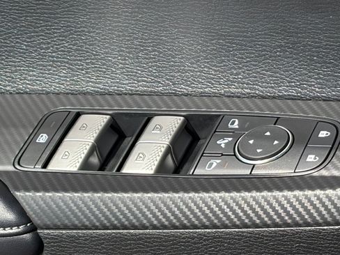 Used 2024 Mitsubishi Outlander FWD image 18