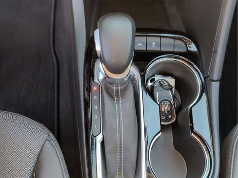 Used 2025 Buick Encore GX Preferred image 21